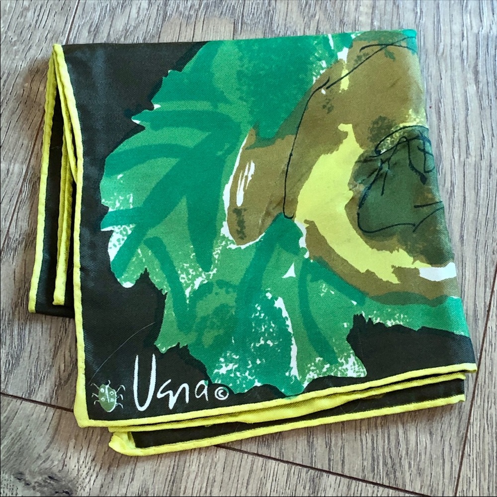 Vintage Vera Neumann square scarf, Green and Yellow hues with floral print - Picture 3 of 12